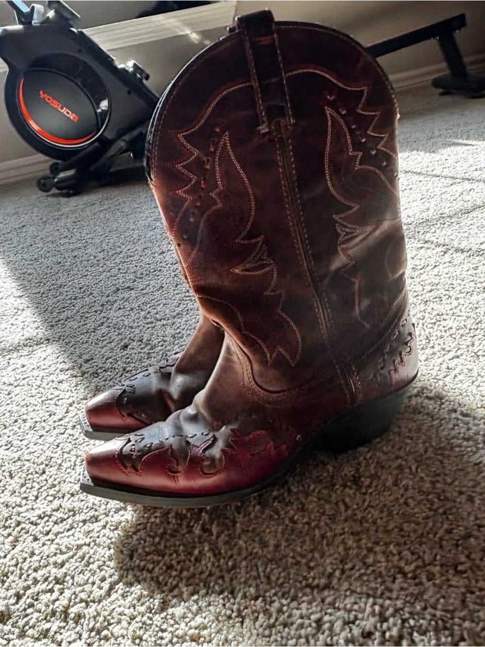 Laredo Brown Leather Cowboy Boots with Red-Brown Sole - used - size 9- Ladies